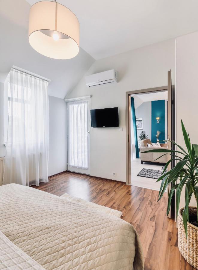 Monarchia Apartman Grand Mosonmagyarovar Ngoại thất bức ảnh