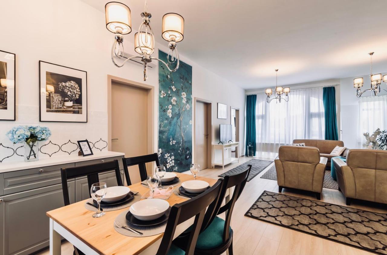 Monarchia Apartman Grand Mosonmagyarovar Ngoại thất bức ảnh
